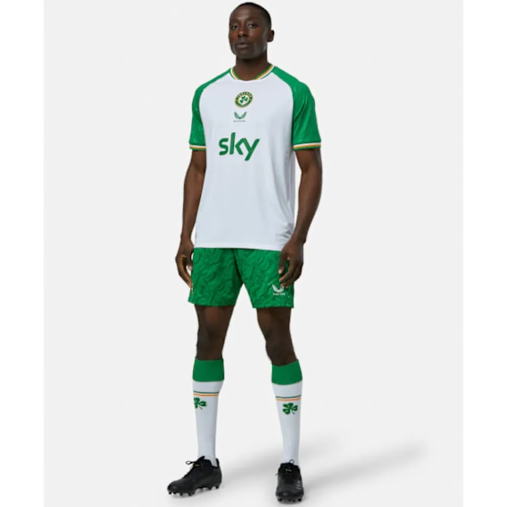 Clearance Castore Adults Ireland Third Shorts Green