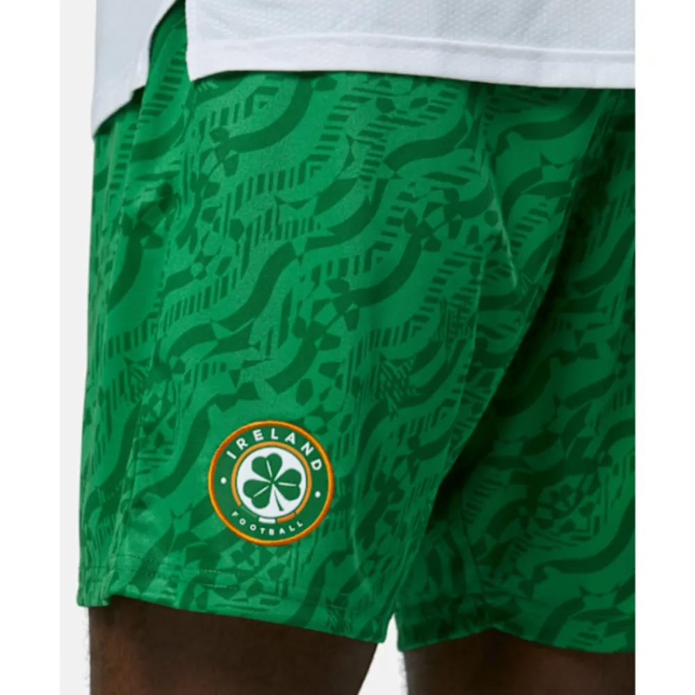 Clearance Castore Adults Ireland Third Shorts Green