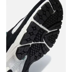 Clearance New Balance Adults 2002R Trainers Black