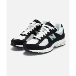 Clearance New Balance Adults 2002R Trainers Black
