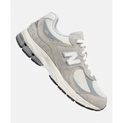 Hot New Balance Adults 2002R Trainers Brown