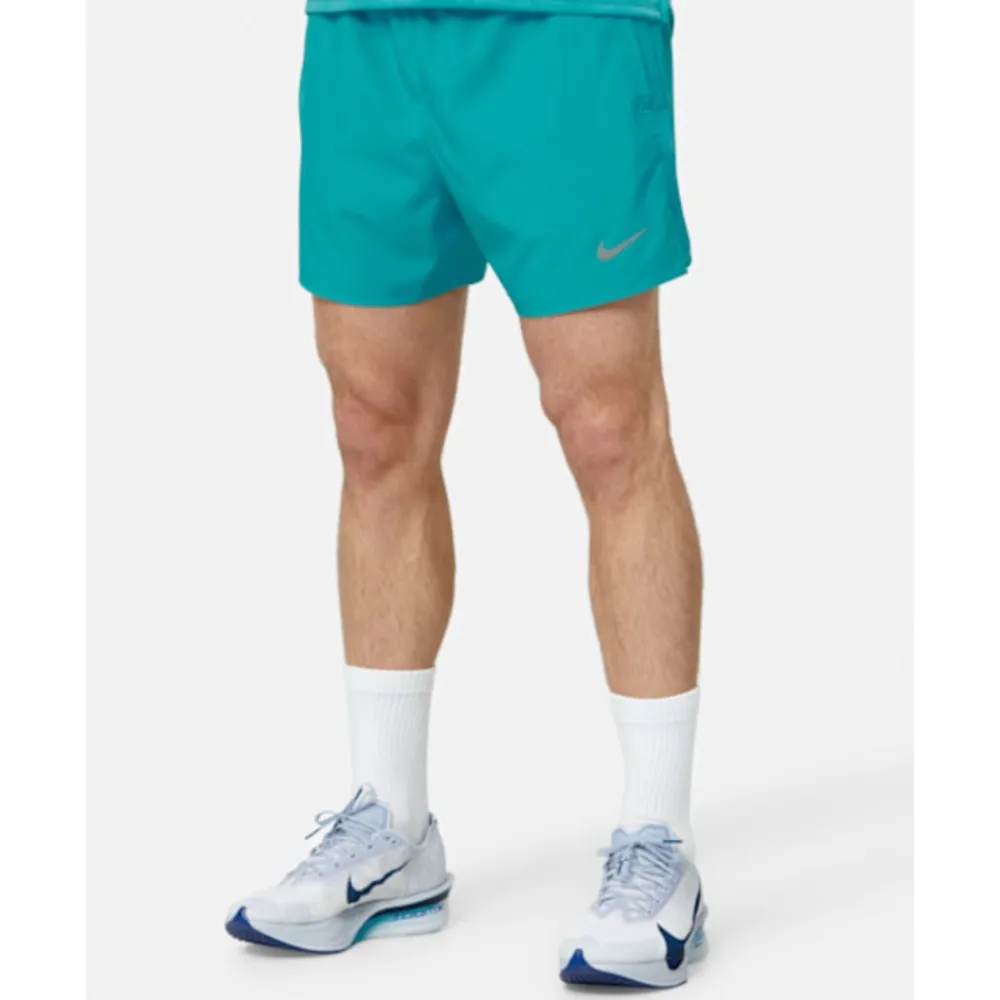 New Nike Mens 5 Inch Challenger Woven Short Green