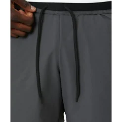 Outlet On Mens 7 Inch Core Run Short Grey
