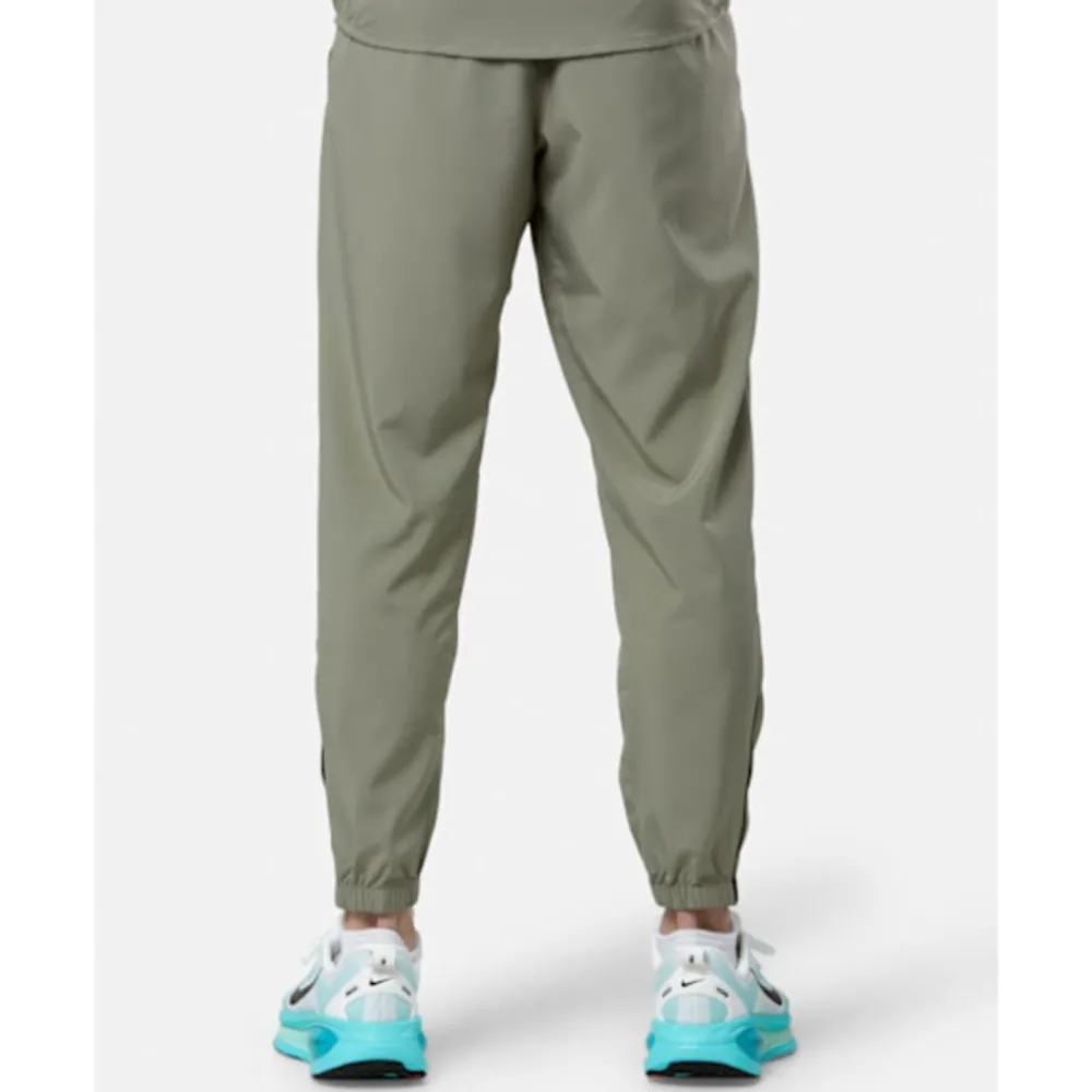 Outlet Nike Mens Form Woven Pant Green