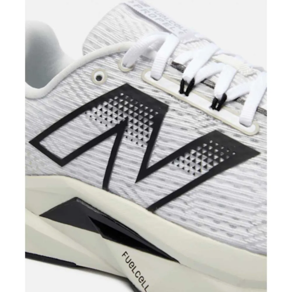 Clearance New Balance Mens Fuelcell Propel V5 White