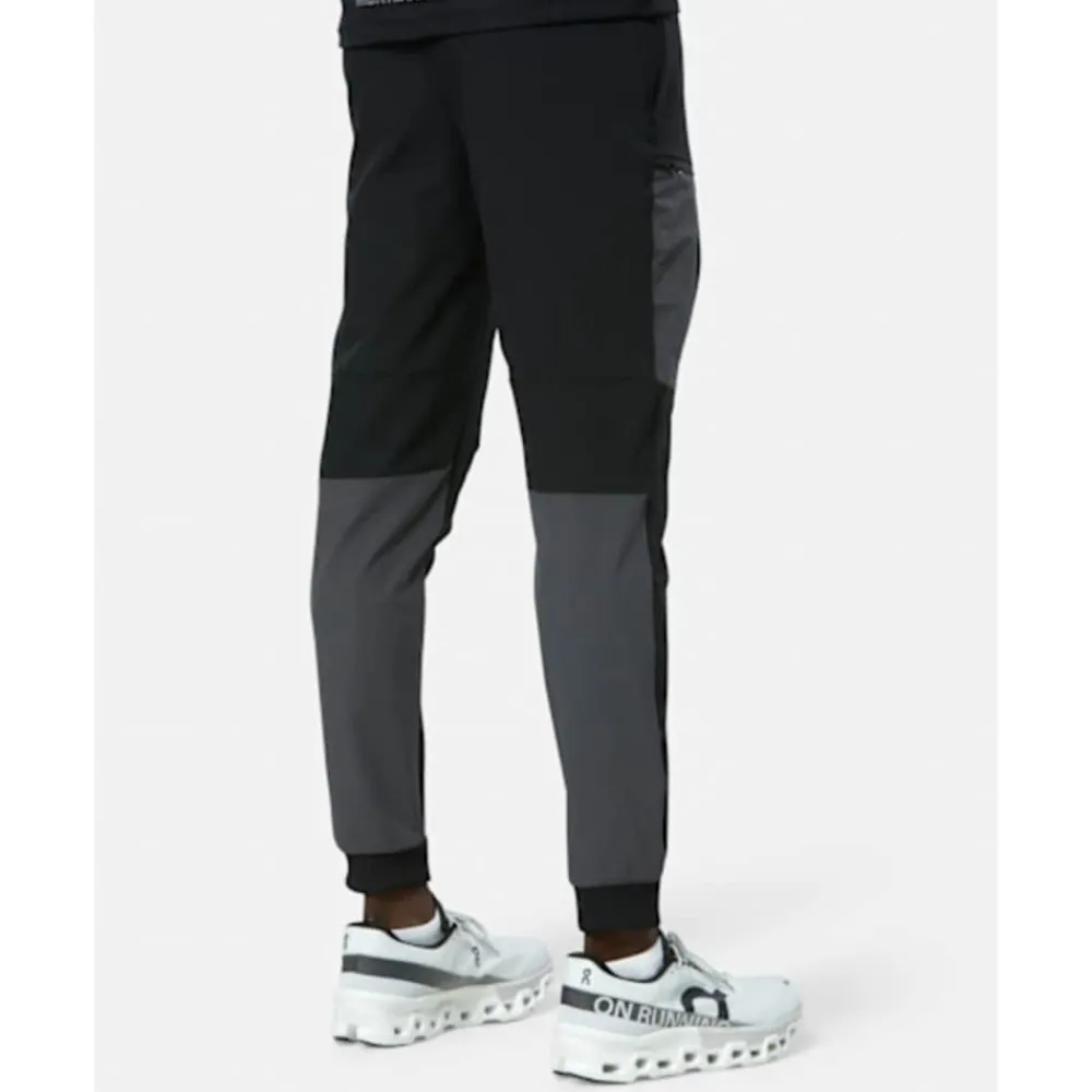 Hot Monterrain Mens Orbit Woven Running Pant Black