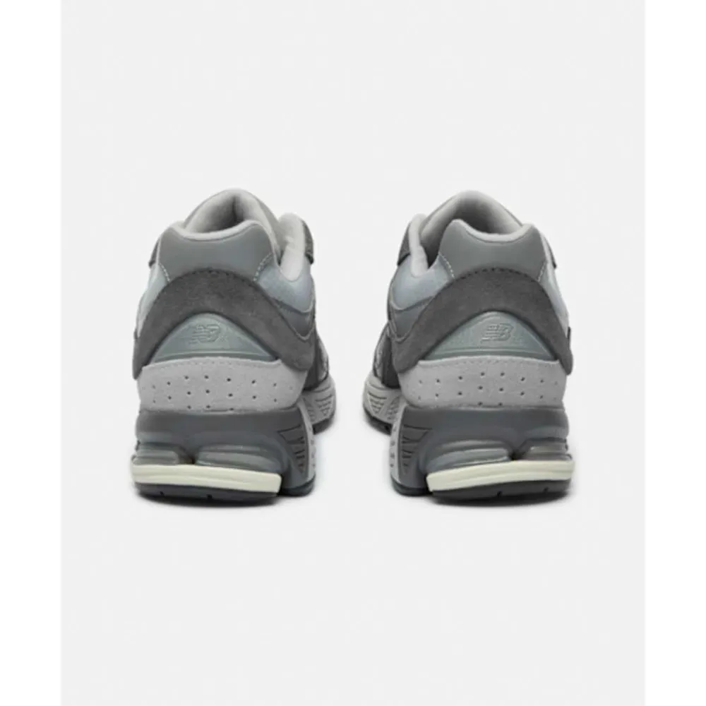 Outlet New Balance Mens 2002R Trainers Grey