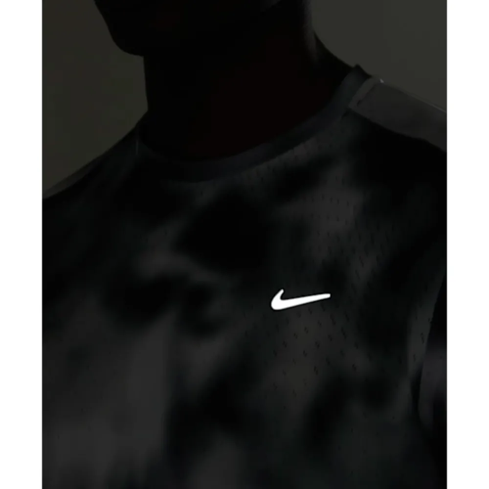 Clearance Nike Mens Run Division T-Shirt Black