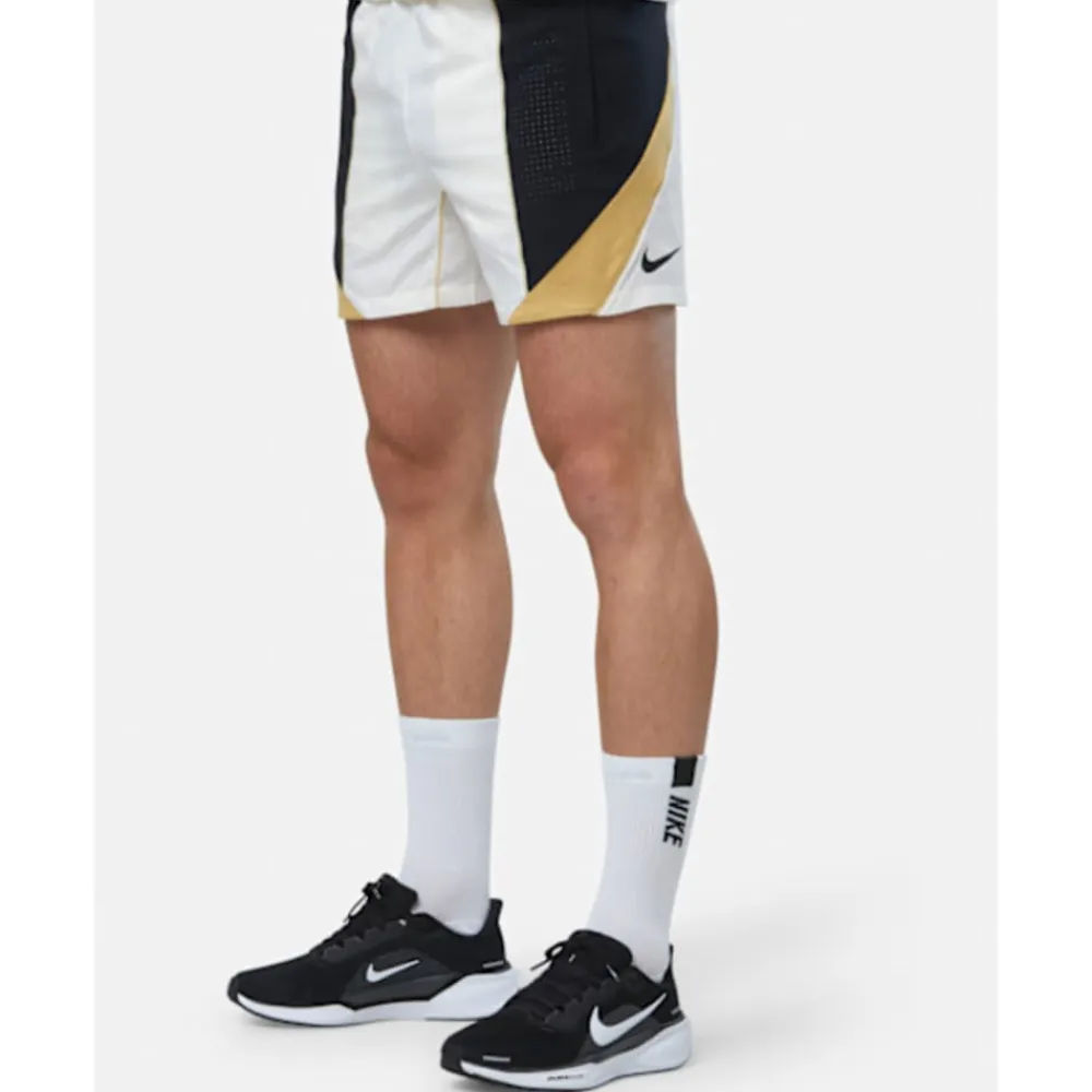 Hot Nike Mens Strike 5inch Woven Shorts Cream