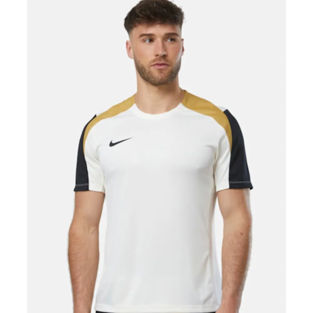 Clearance Nike Mens Strike T-Shirt Cream