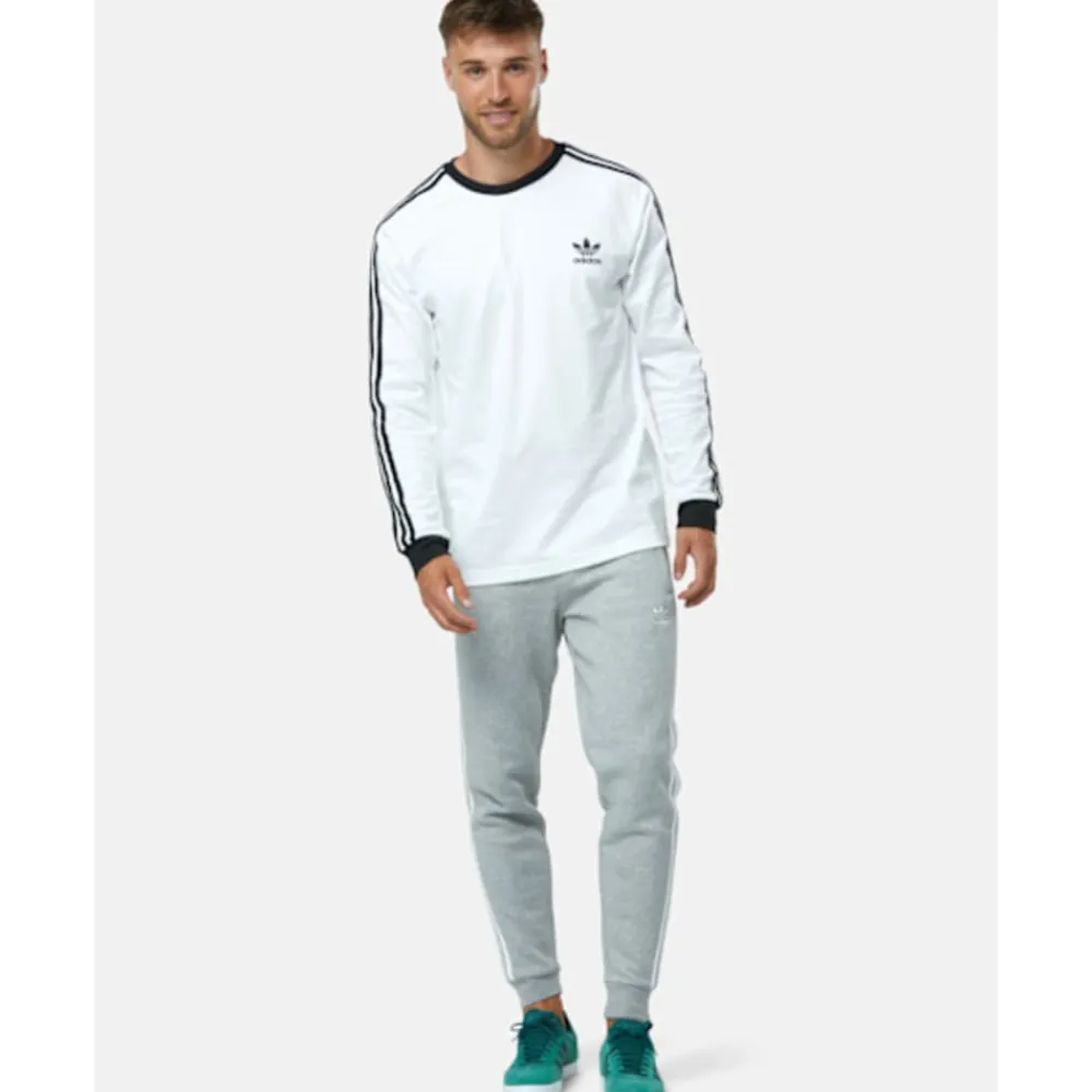 Fashion adidas Originals Mens Trefoil Essentials 3-Stripes Pants Grey