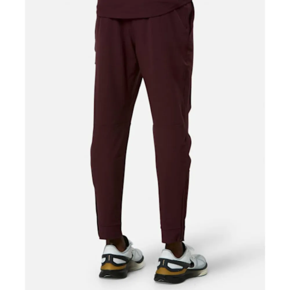 Discount Nike Mens Unlimited Pants Red