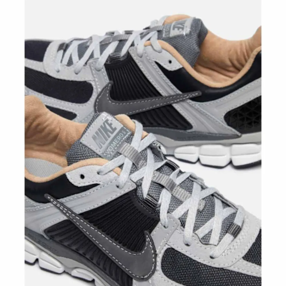 Clearance Nike Mens Zoom Vomero 5 Grey