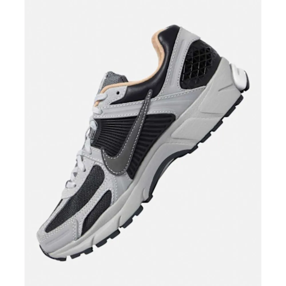 Clearance Nike Mens Zoom Vomero 5 Grey