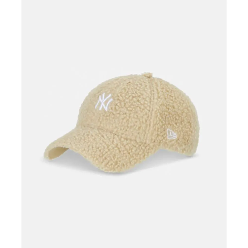 Best New Era New York Yankees Borg 9Forty Cream