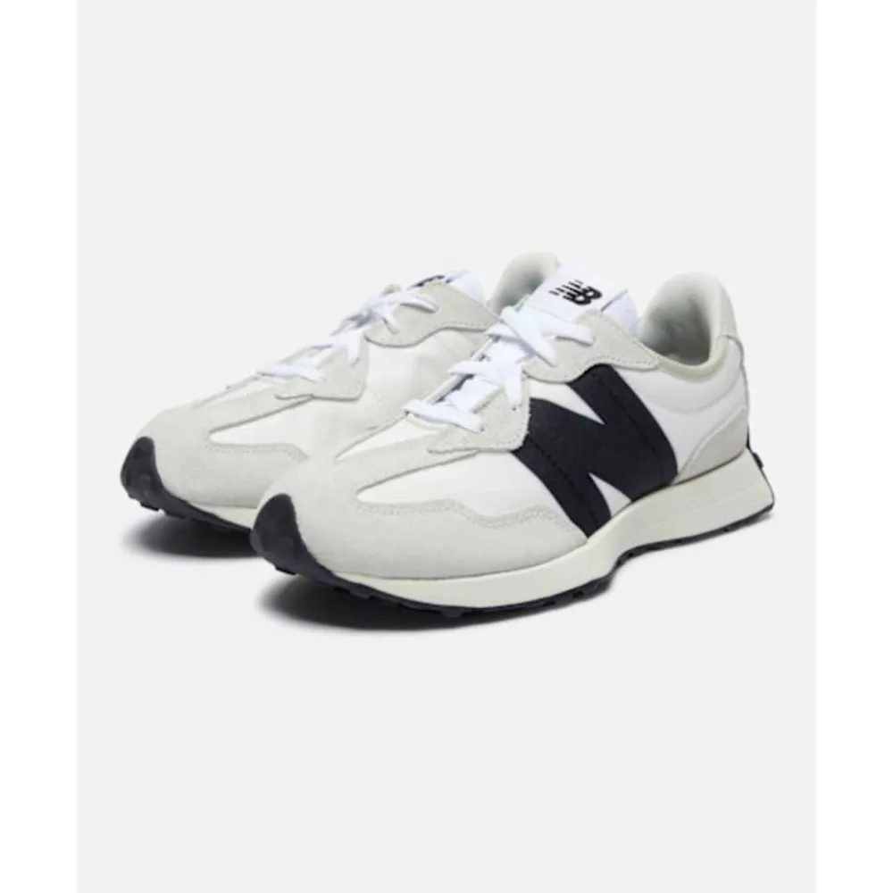 Online New Balance Older Kids 327 Trainers Black