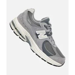 New New Balance Older Kids 2002R Trainers Cream