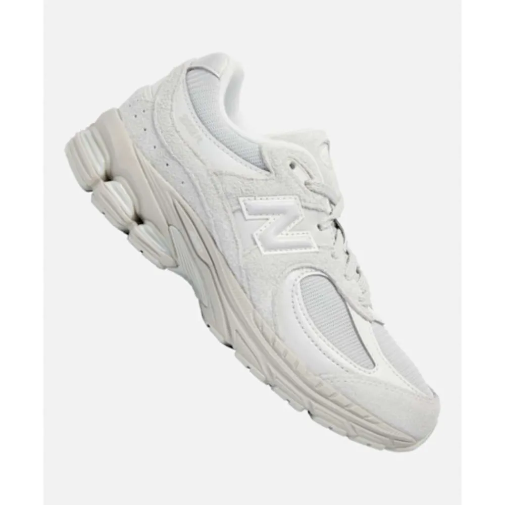 Best New Balance Older Kids 2002R Trainers Grey