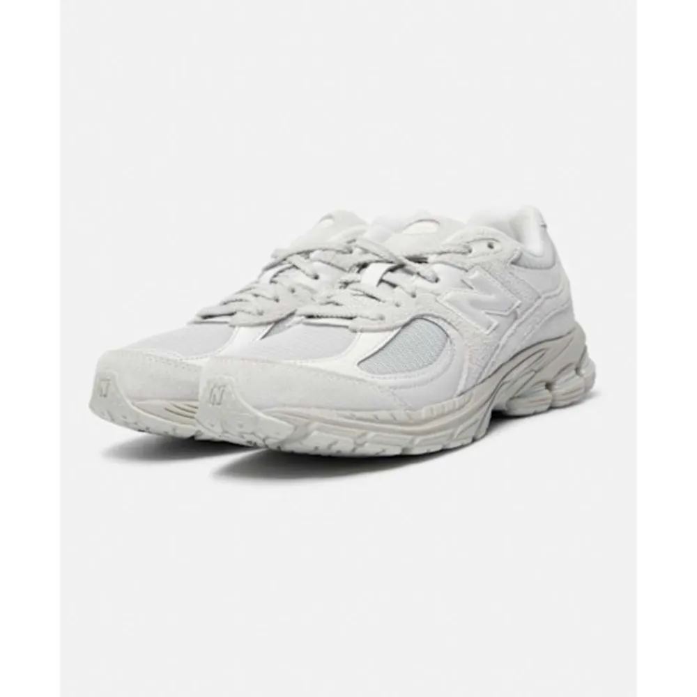 Best New Balance Older Kids 2002R Trainers Grey