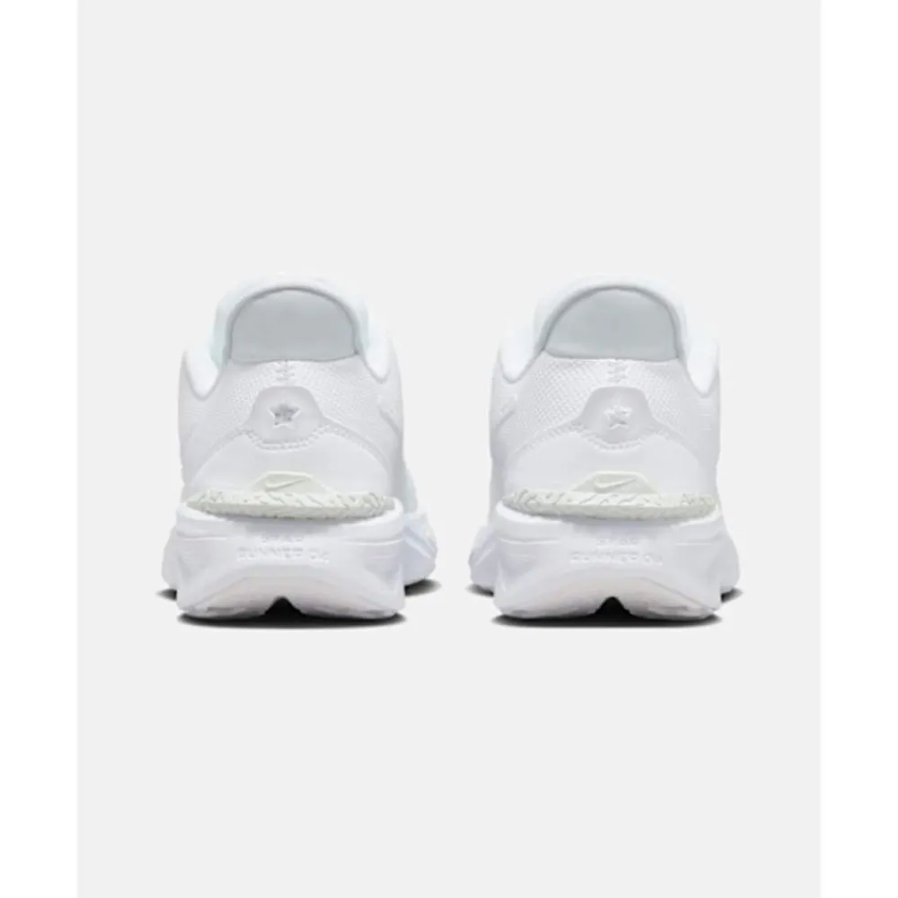 Hot Nike Older Kids Star Runner 4 White