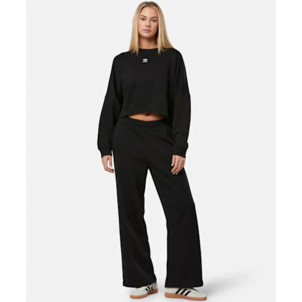 New adidas Originals Womens Adicolor Crew Neck Sweatshirt Black
