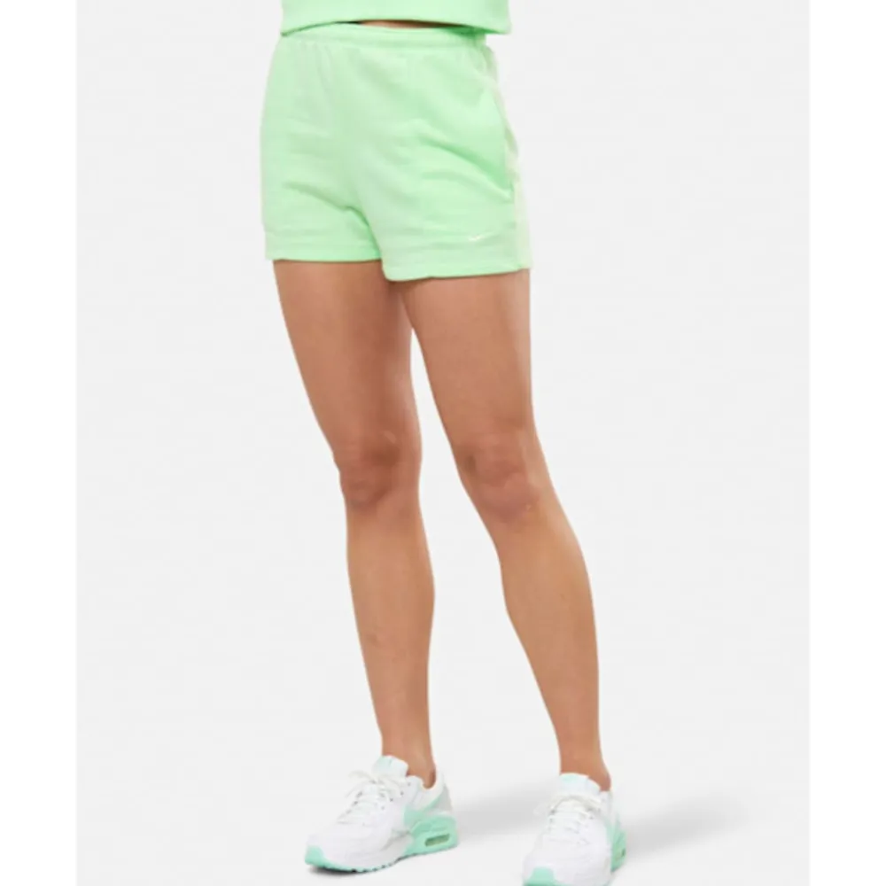 Outlet Nike Womens Chill 2 Inch Shorts Green