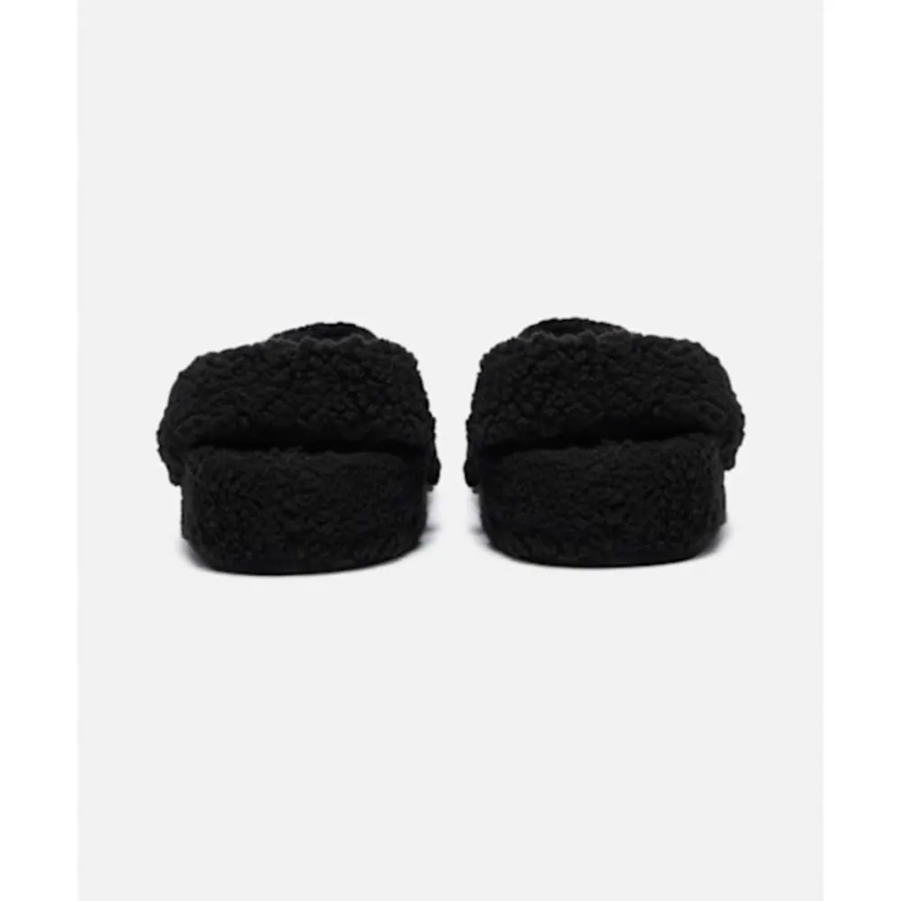 Best Crocs Womens Classic Cozzzy Slipper Black