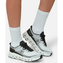 Discount On Womens Cloudvista 2 White