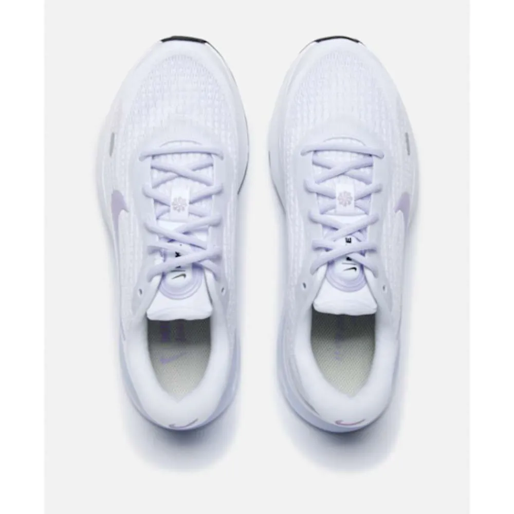 New Nike Womens Journey Run White