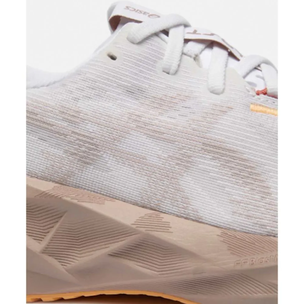 Discount Asics Womens Novablast 5 White