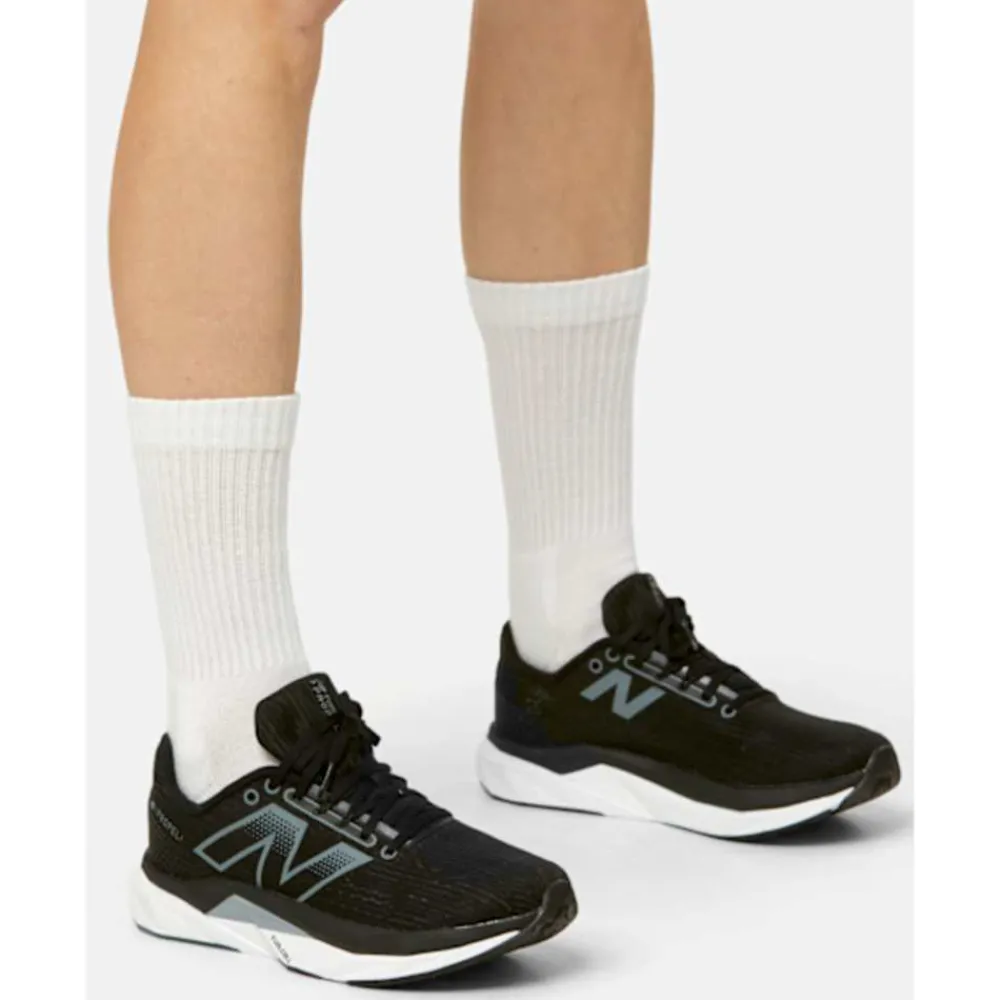 Discount New Balance Womens Propel V5 Black