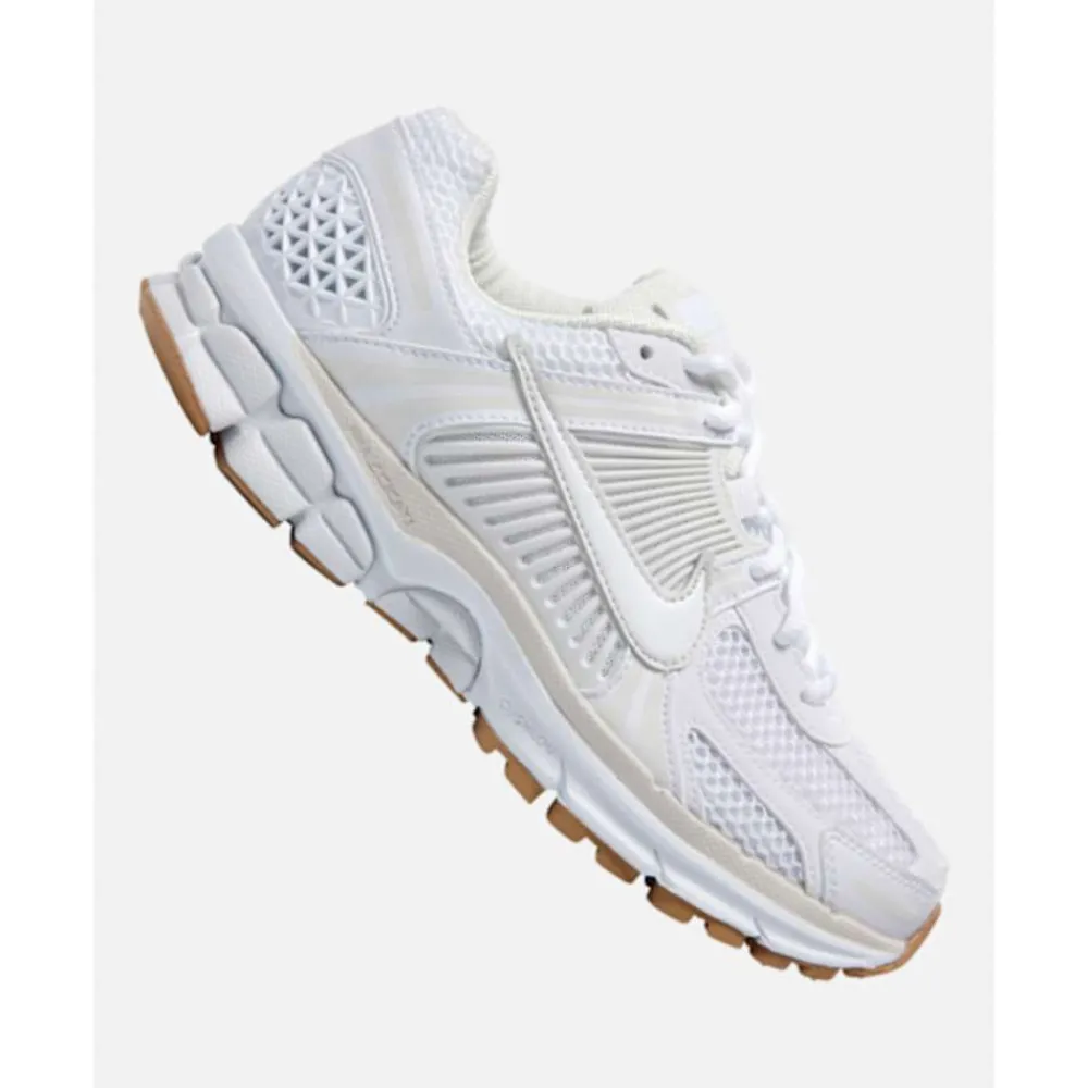 Outlet Nike Womens Zoom Vomero 5 White