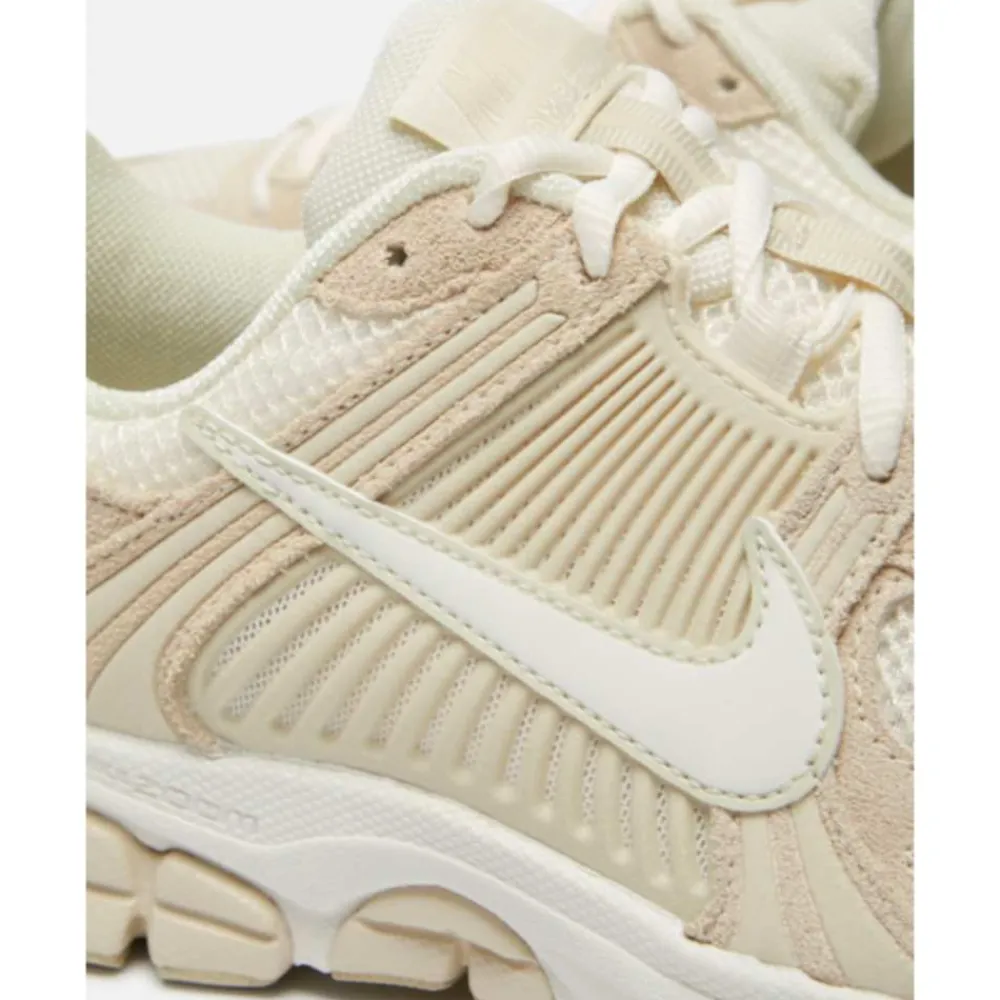 Hot Nike Womens Zoom Vomero 5 Cream