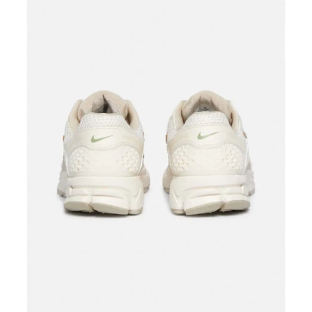 Discount Nike Womens Zoom Vomero 5 Cream