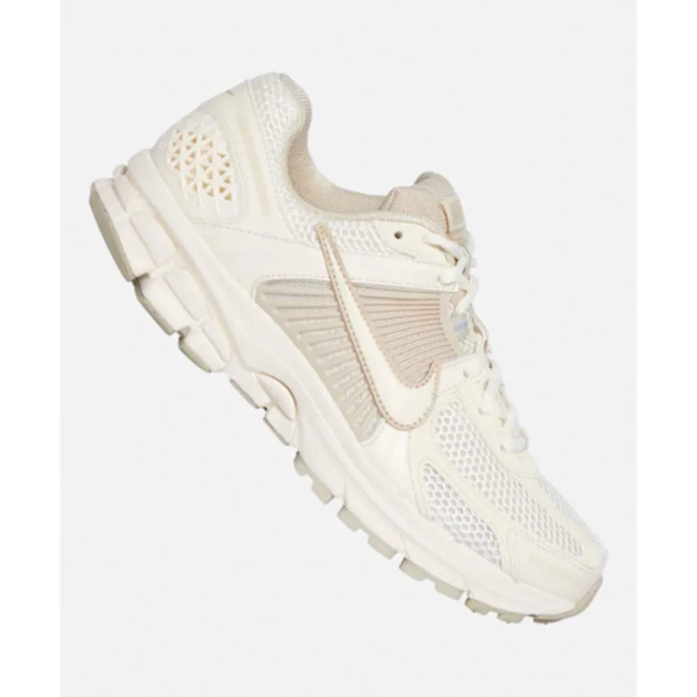 Discount Nike Womens Zoom Vomero 5 Cream
