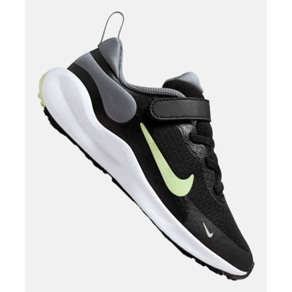 Best Nike Younger Kids Revolution 7 Black