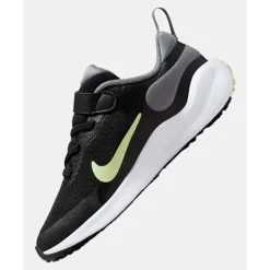 Best Nike Younger Kids Revolution 7 Black